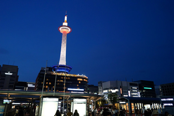 京都車站 The Cube美食街推薦 京都ことこと 神戶牛鐵板燒定食 樂活的大方 旅行玩樂學