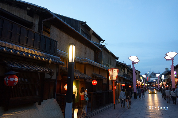 京都自由行景點 祇園花見小路 最有京都味的老街 樂活的大方 旅行玩樂學